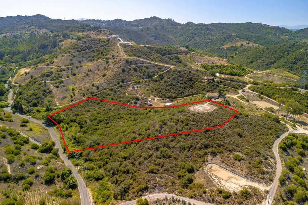27 Daily Road Fallbrook, CA 92028