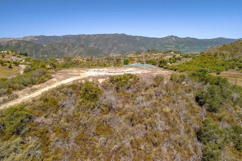 27 Daily Road Fallbrook, CA 92028