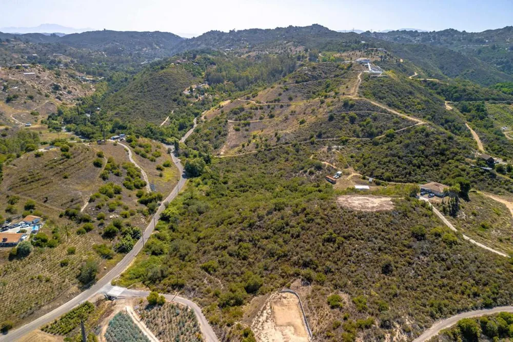 27 Daily Road Fallbrook, CA 92028