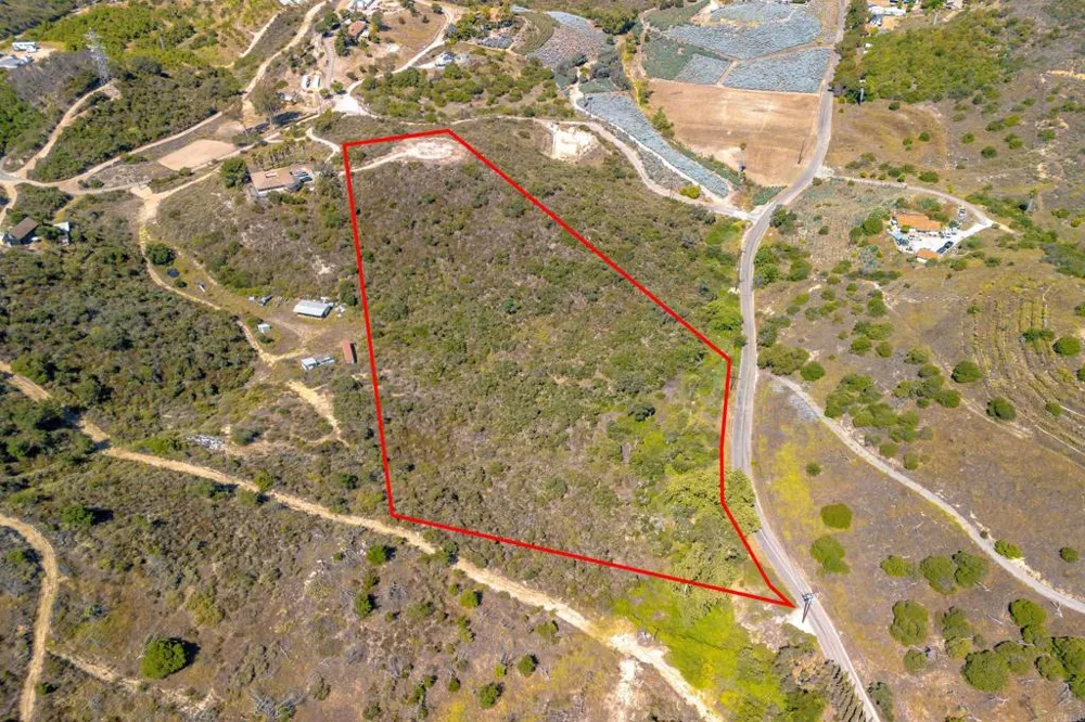 27 Daily Road Fallbrook, CA 92028