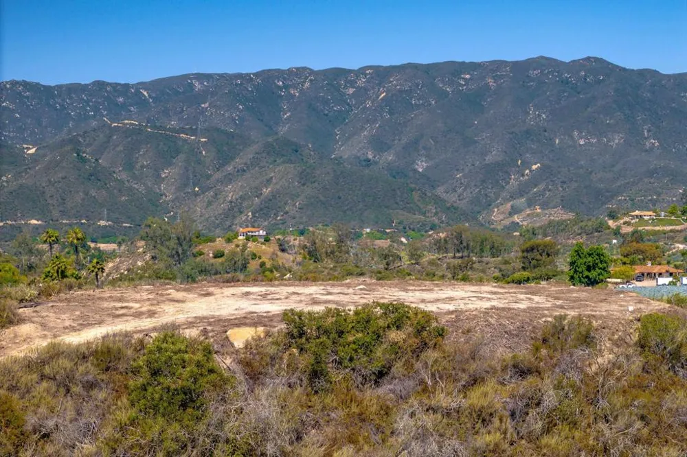27 Daily Road Fallbrook, CA 92028