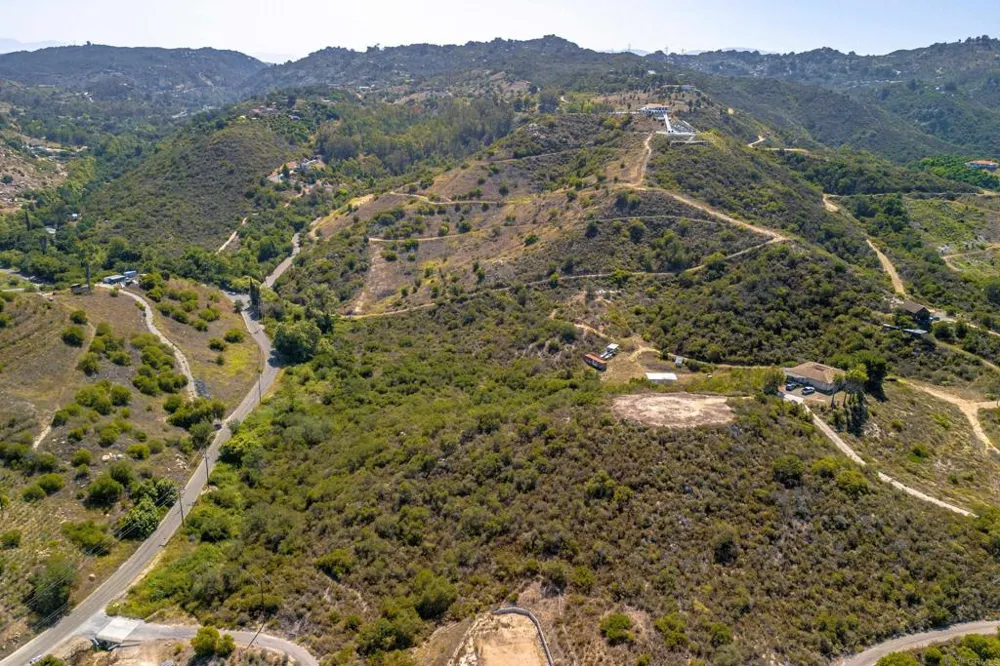 27 Daily Road Fallbrook, CA 92028