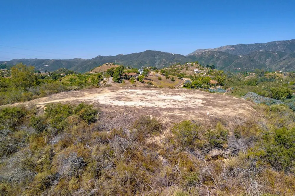 27 Daily Road Fallbrook, CA 92028