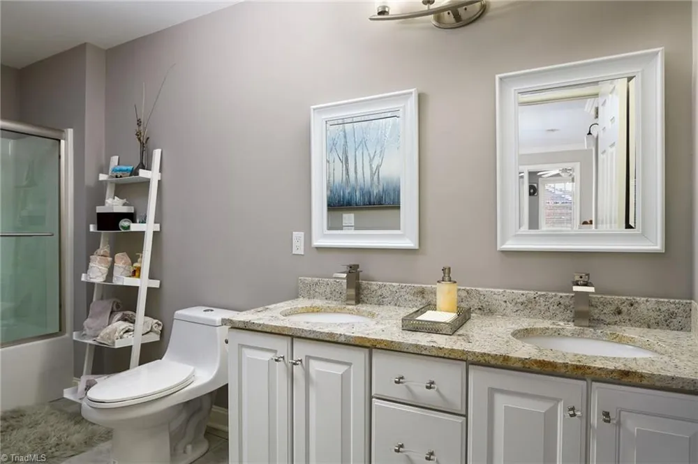 1074 Muirfield Avenue Clemmons, NC 27012