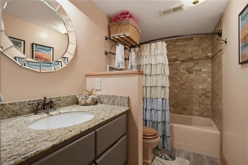 5741 Winding Creek Lane East Bend, NC 27018