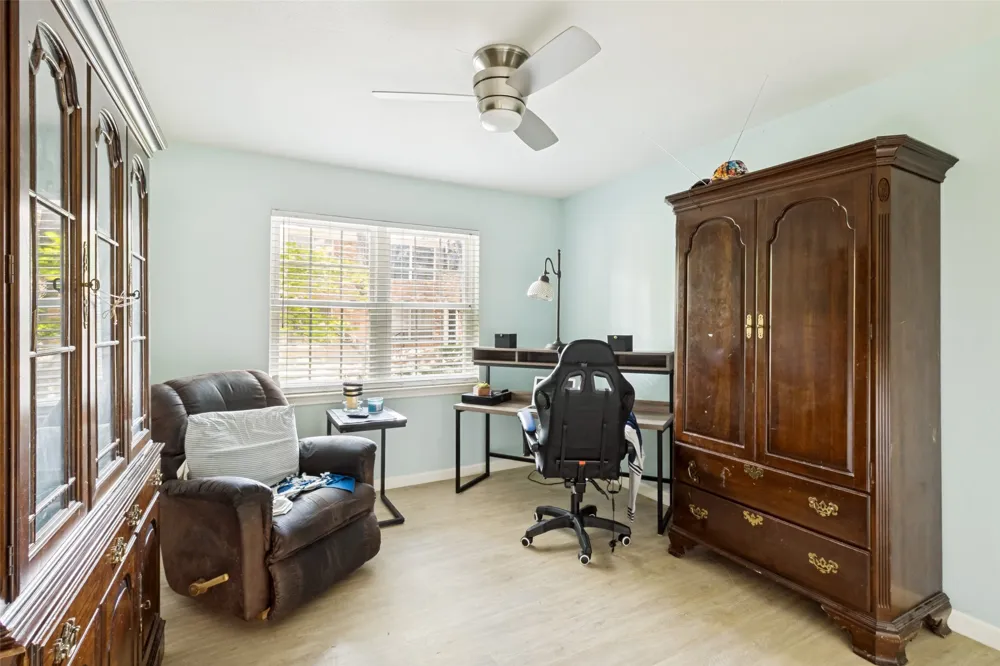 3031 Mahanna Springs Drive #B Dallas, TX 75235