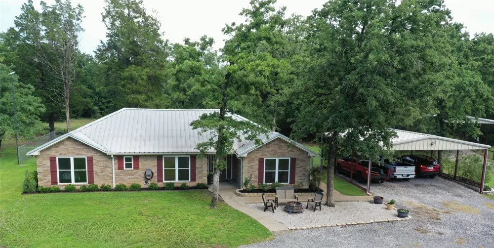 109 Private Road 916 Fairfield, TX 75840