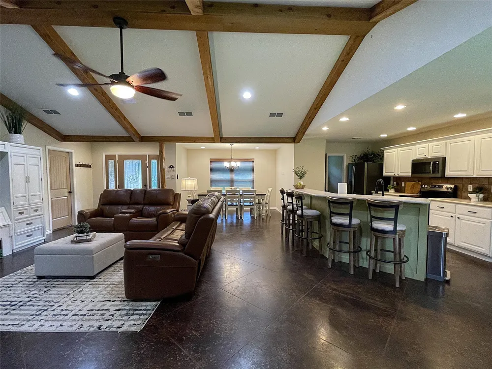 109 Private Road 916 Fairfield, TX 75840