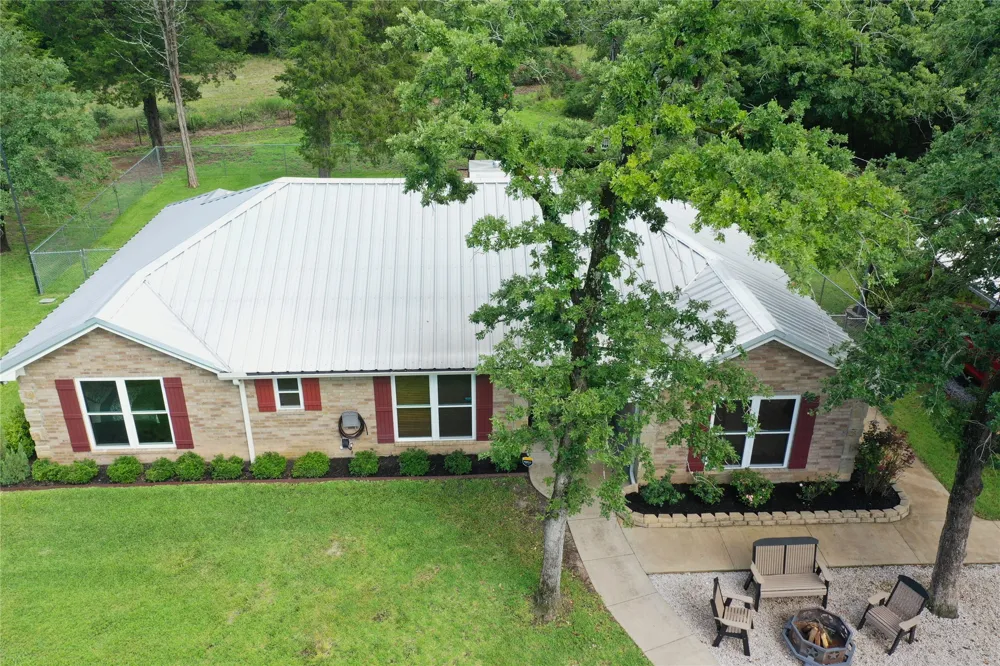 109 Private Road 916 Fairfield, TX 75840