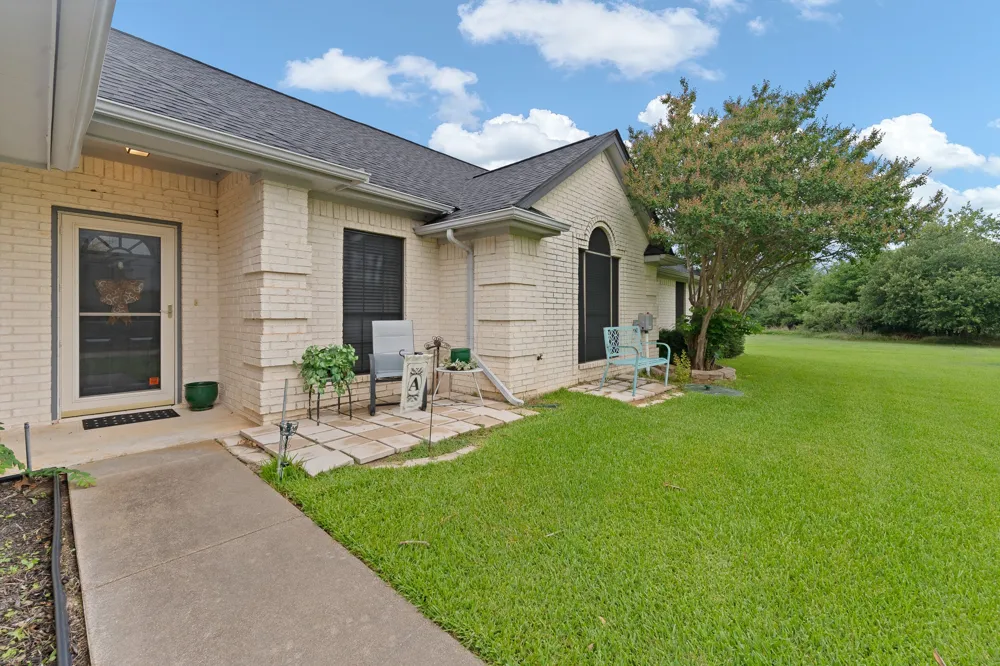 24068 Stonewood Drive Whitney, TX 76692