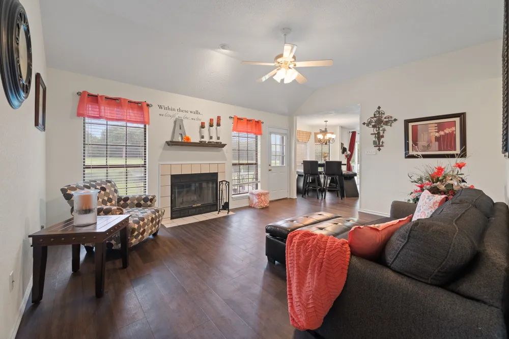 24068 Stonewood Drive Whitney, TX 76692