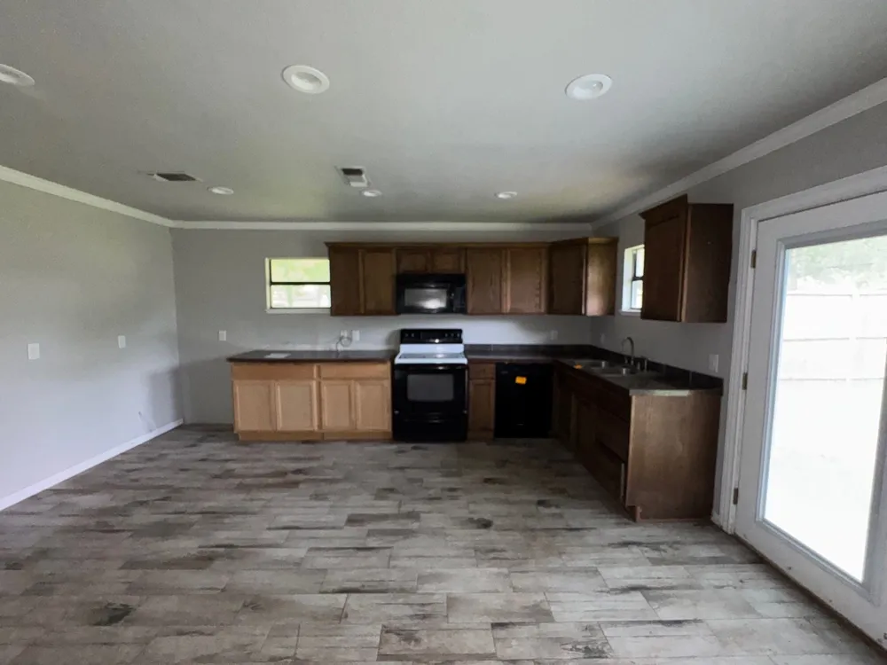 513 S Carter Street Whitewright, TX 75491