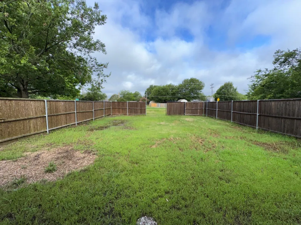 513 S Carter Street Whitewright, TX 75491