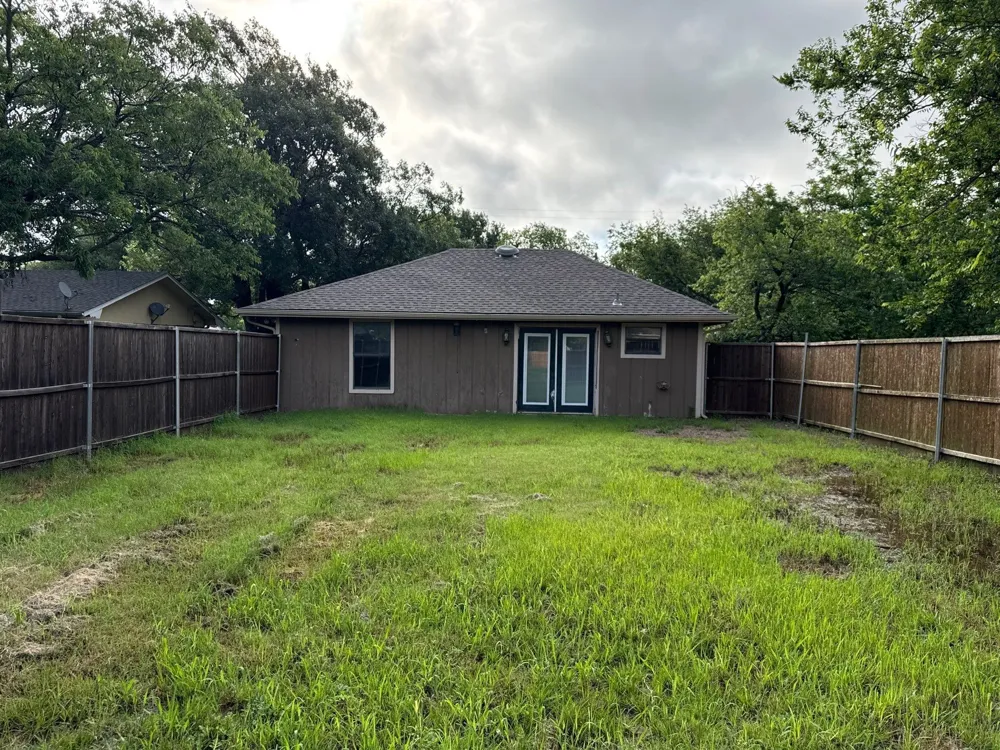 513 S Carter Street Whitewright, TX 75491