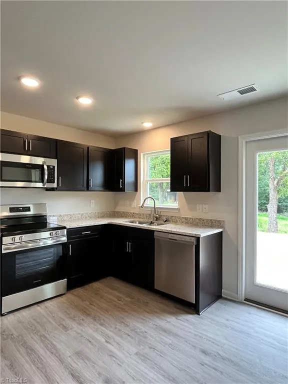 403 Unity Street Thomasville, NC 27360