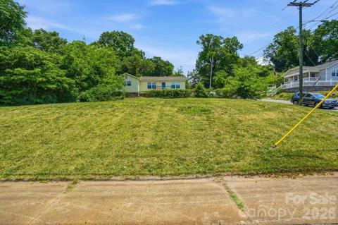 412 W Davidson Avenue