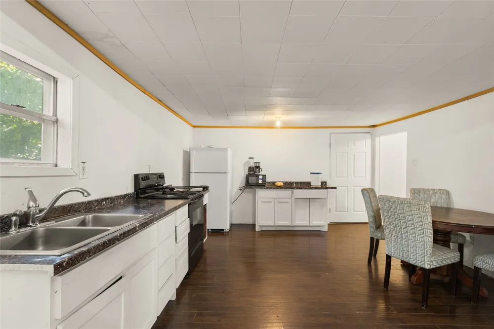 1019 S Star Street S Bonham, TX 75418