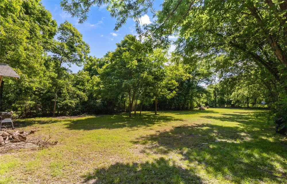 1019 S Star Street S Bonham, TX 75418