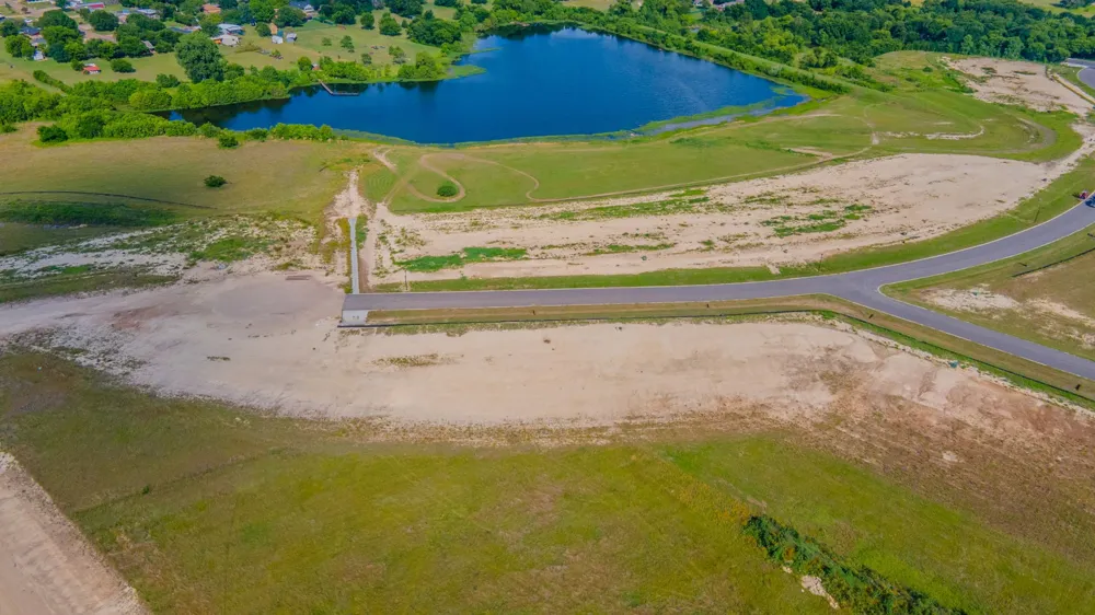 200 Lakeside Landing Lorena, TX 76655