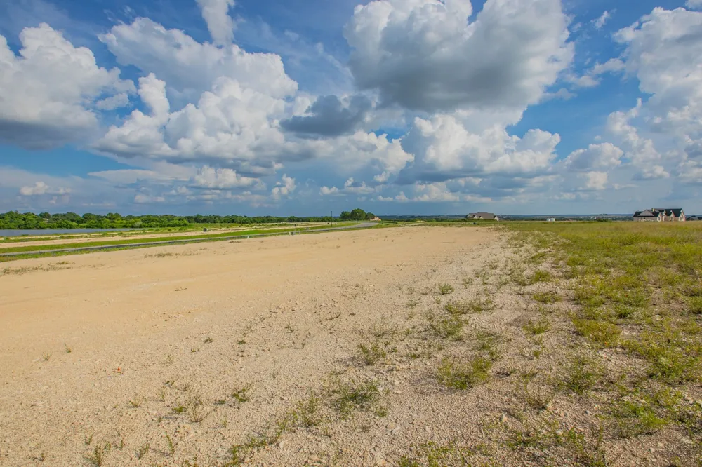 200 Lakeside Landing Lorena, TX 76655