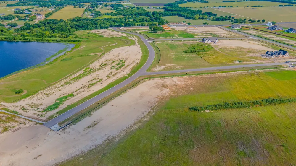 200 Lakeside Landing Lorena, TX 76655