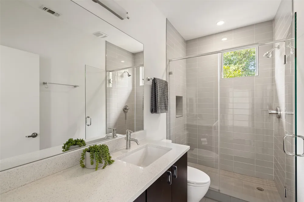 2105 Goodrich Avenue #2 Austin, TX 78704