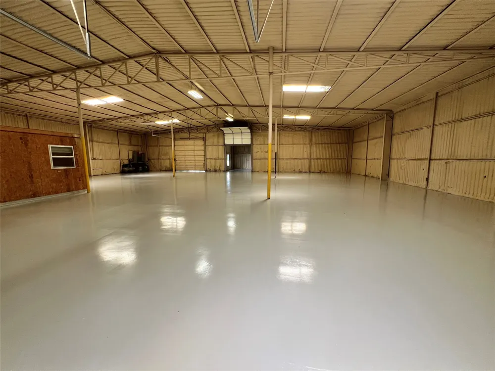 533 Redbird Lane Bowie, TX 76230