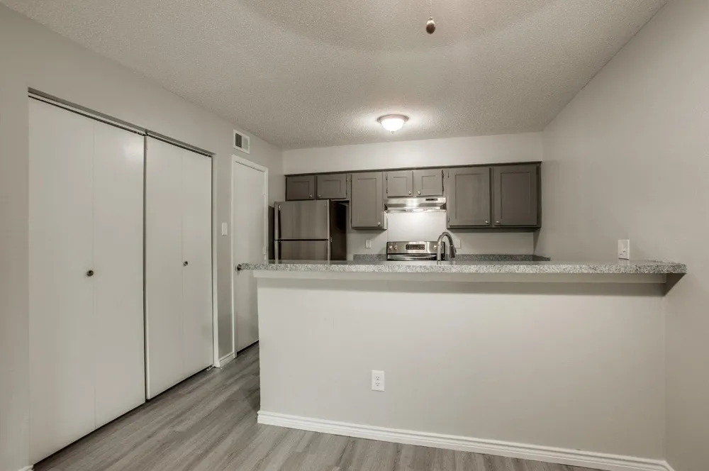1935 Cranford Drive #104 Garland, TX 75041