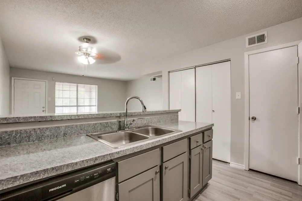 1935 Cranford Drive #104 Garland, TX 75041