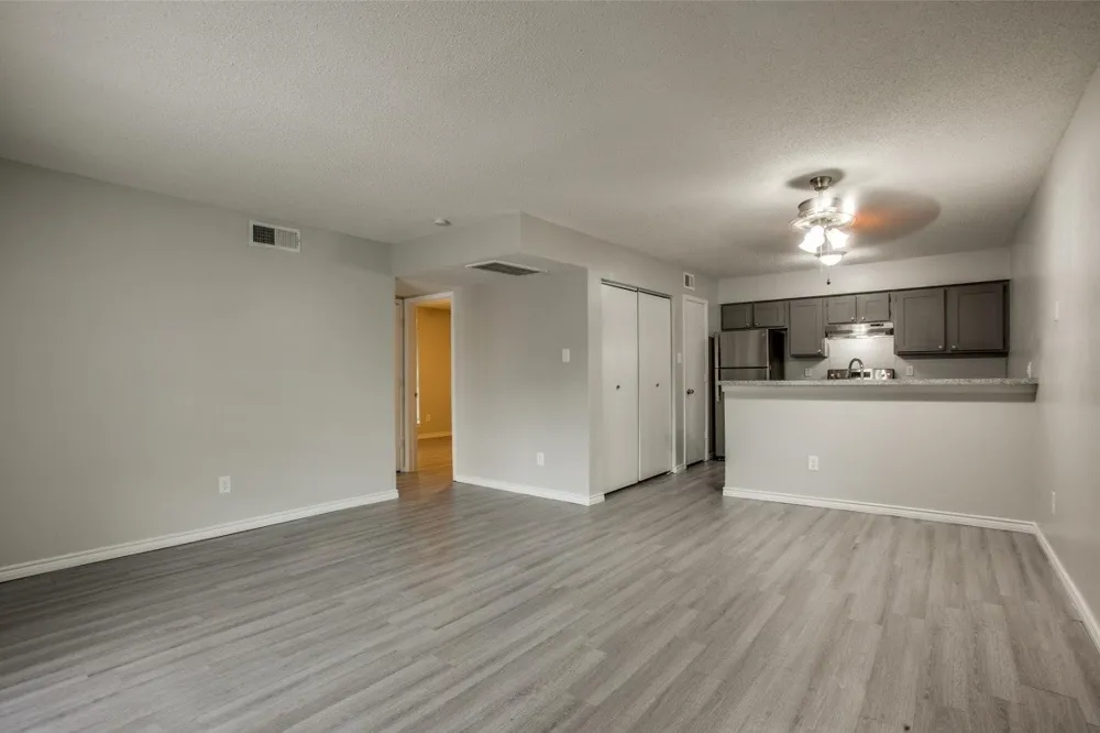 1935 Cranford Drive #104 Garland, TX 75041