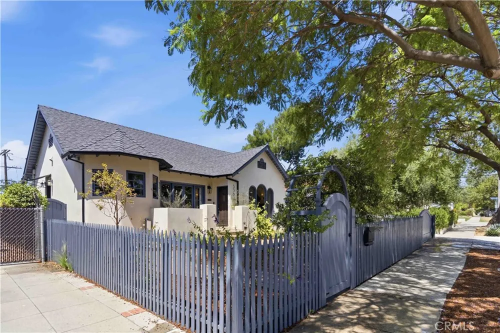 3362 Madera Los Angeles, CA 90039