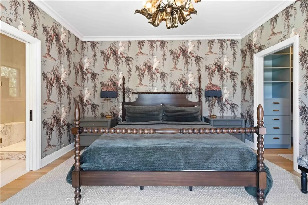 3362 Madera Los Angeles, CA 90039