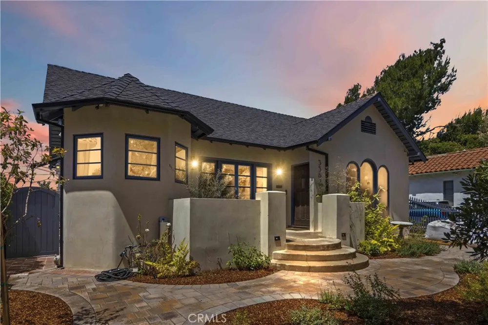 3362 Madera Los Angeles, CA 90039