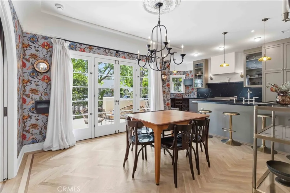 3362 Madera Los Angeles, CA 90039