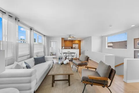 924 Hornblend St #31