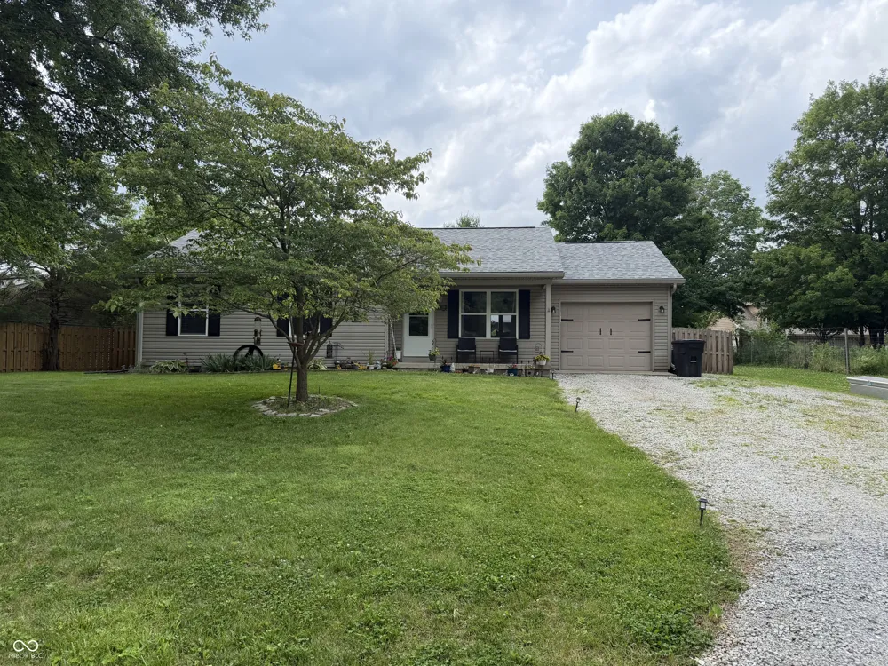 205 Jefferson Coatesville, IN 46121