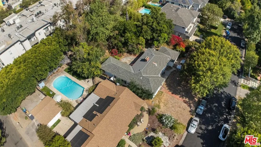 4511 Agnes Avenue Studio City, CA 91607