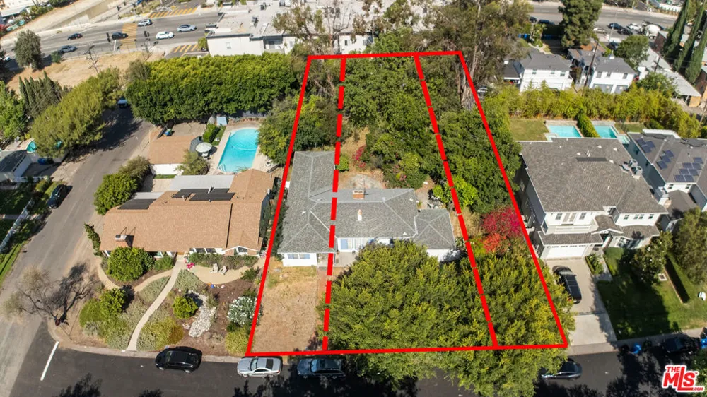 4511 Agnes Avenue Studio City, CA 91607