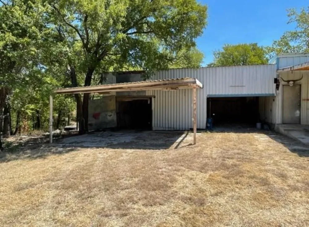 312 Alexander Lane Bridgeport, TX 76426