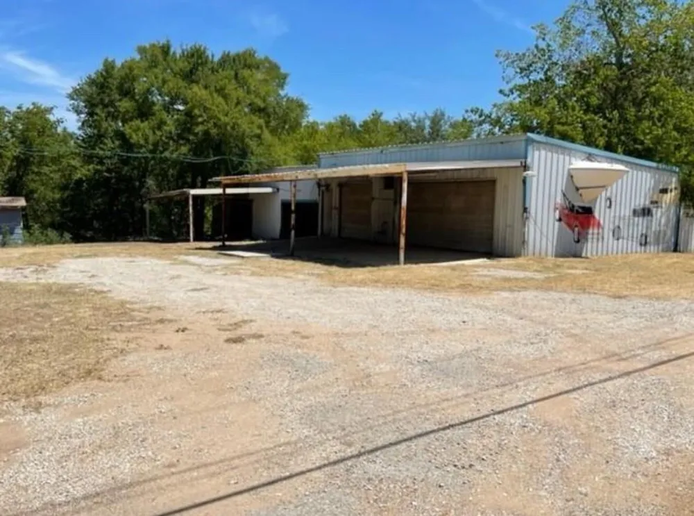 312 Alexander Lane Bridgeport, TX 76426