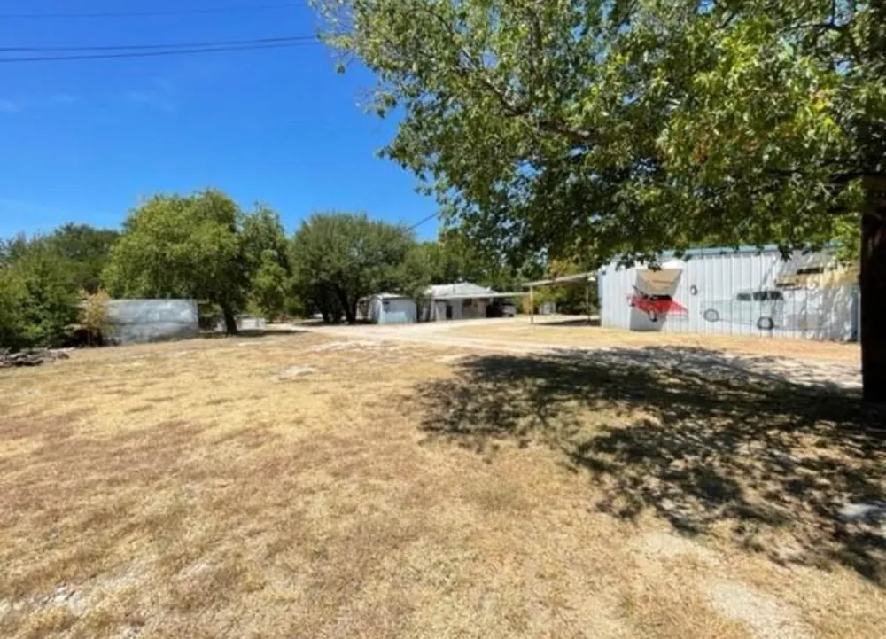 312 Alexander Lane Bridgeport, TX 76426
