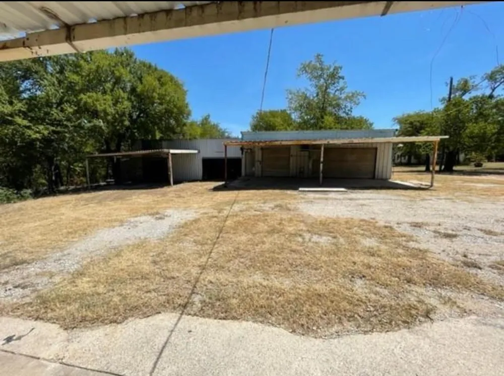 312 Alexander Lane Bridgeport, TX 76426