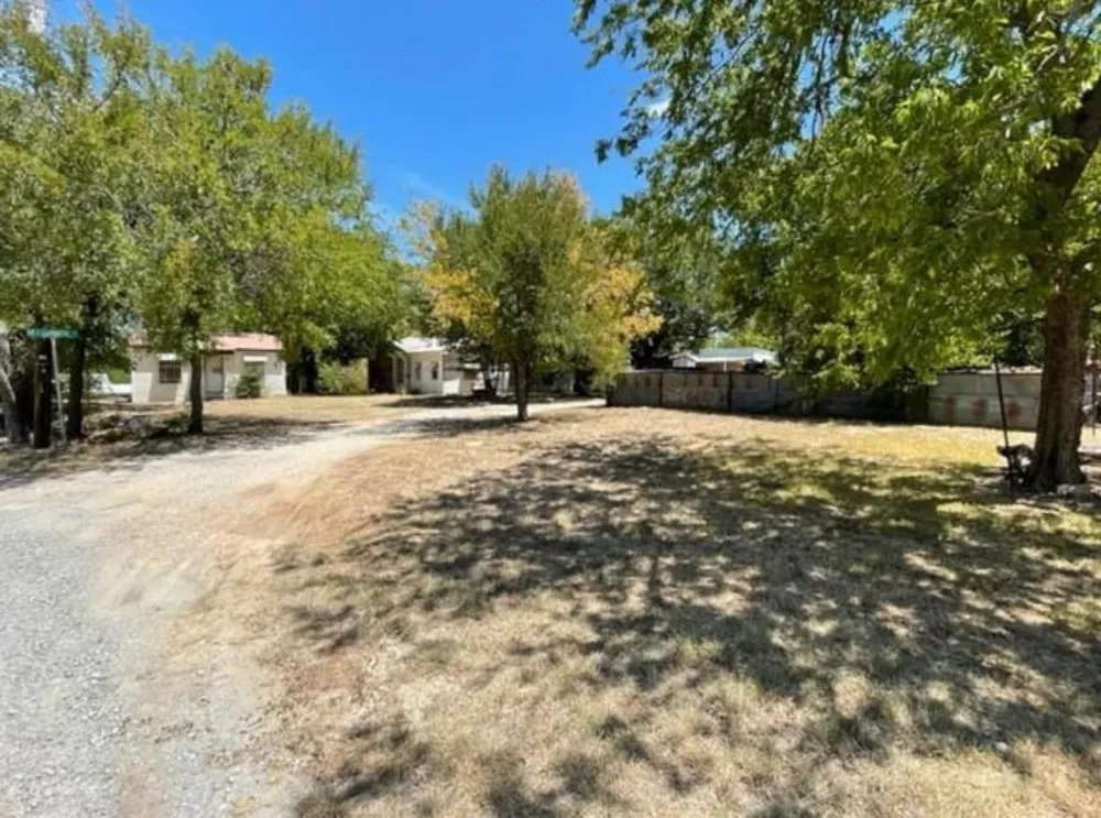 312 Alexander Lane Bridgeport, TX 76426