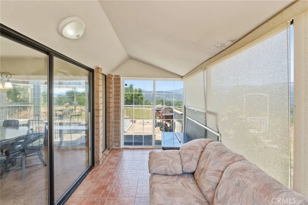 38720 Highway 41 Oakhurst, CA 93644