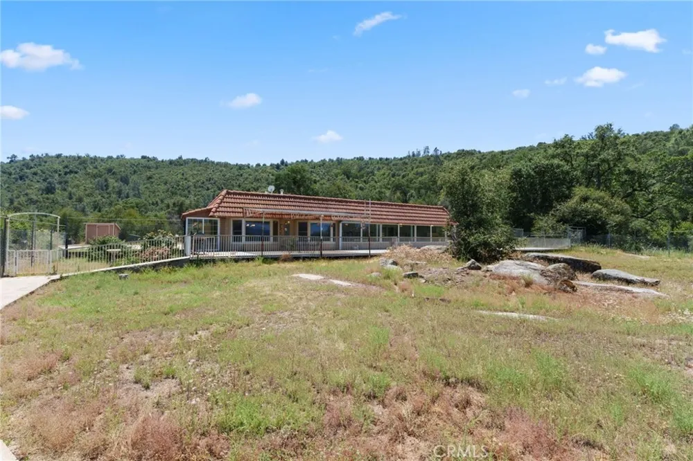 38720 Highway 41 Oakhurst, CA 93644
