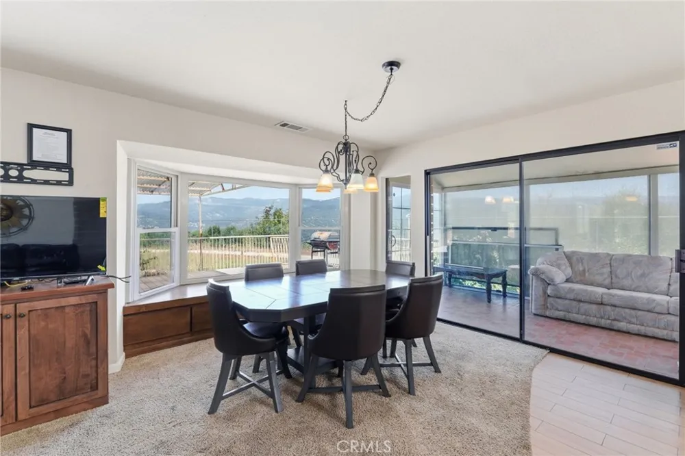 38720 Highway 41 Oakhurst, CA 93644