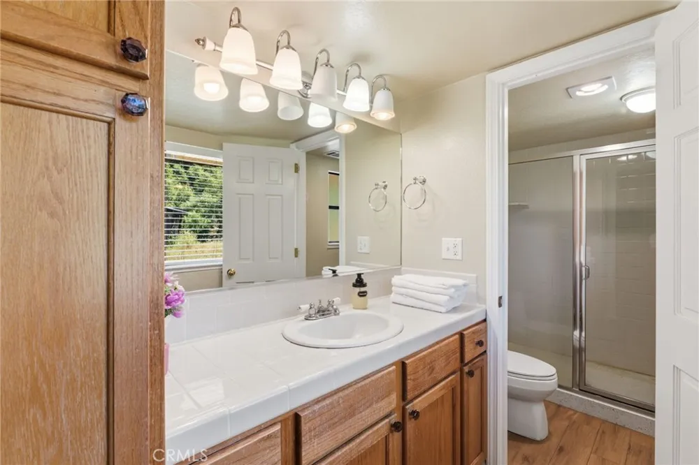 38720 Highway 41 Oakhurst, CA 93644