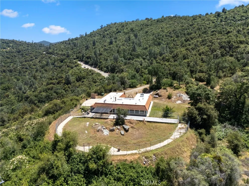 38720 Highway 41 Oakhurst, CA 93644