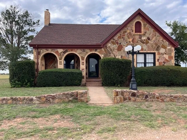 1163 State Highway 70 N Rotan, TX 79546