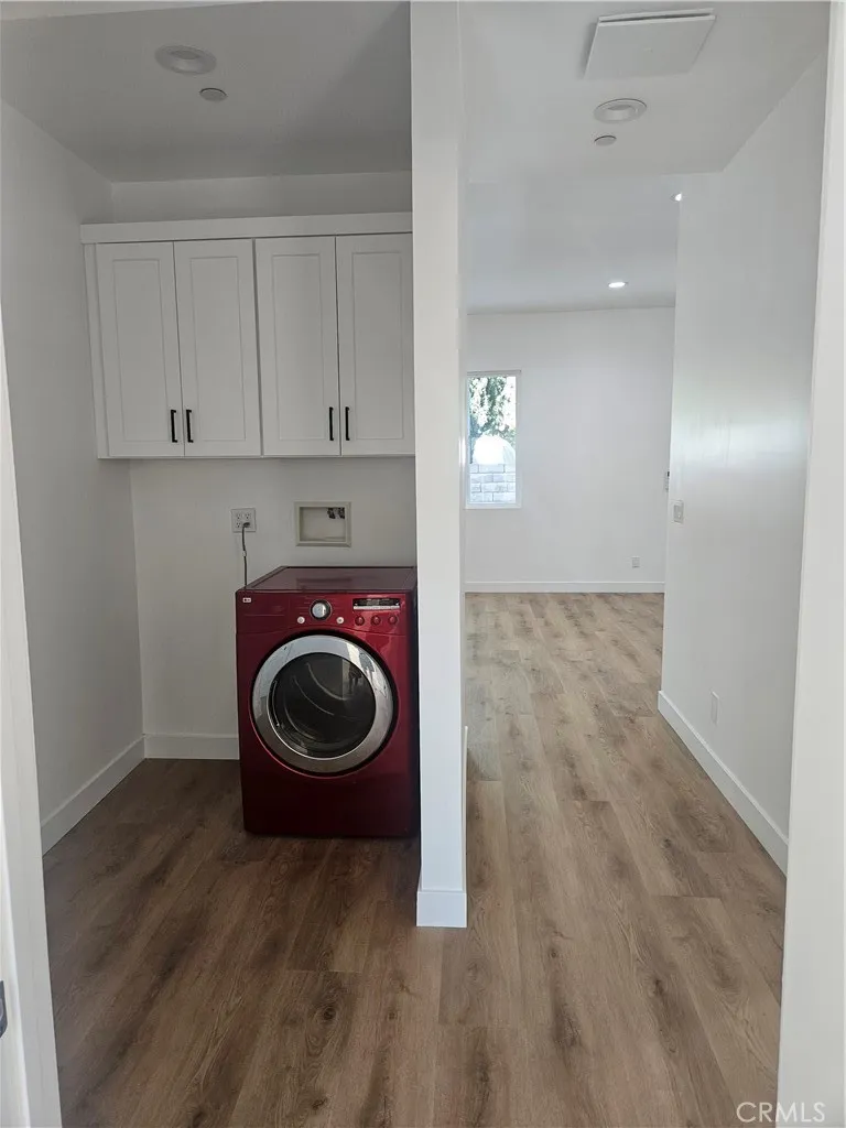 6955 Rhea Reseda, CA 91335